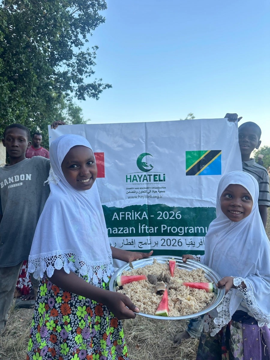 Bir İftar, Bin Tebessüm