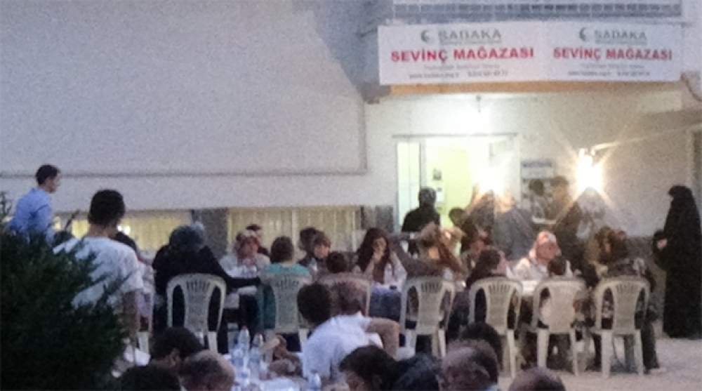 Çankaya da 200 kişiye iftar verdik.