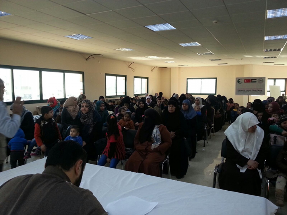 Gazze de Yetim Harçlıkları Dağıtıldı